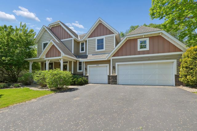 10601 Watersedge Lane, Woodbury, MN 55129