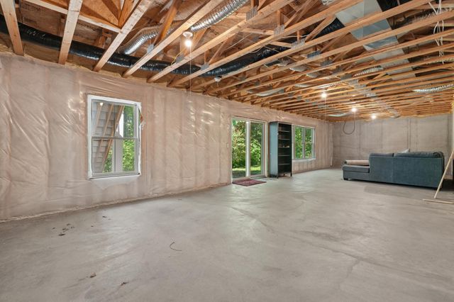 10601 Watersedge Lane, Woodbury, MN 55129
