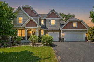10601 Watersedge Lane, Woodbury, MN 55129