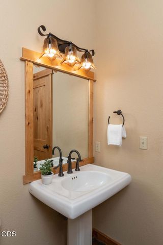 17396 Red Cedar Lane 10, Sunriver, OR 97707