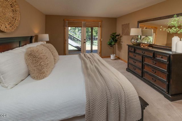 17396 Red Cedar Lane 10, Sunriver, OR 97707