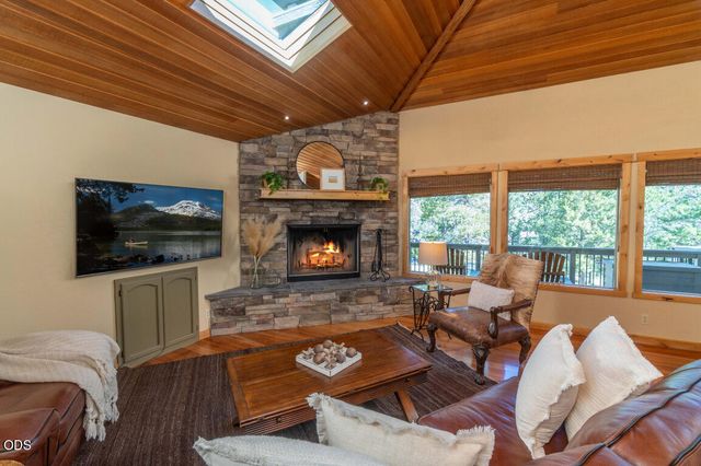 17396 Red Cedar Lane 10, Sunriver, OR 97707