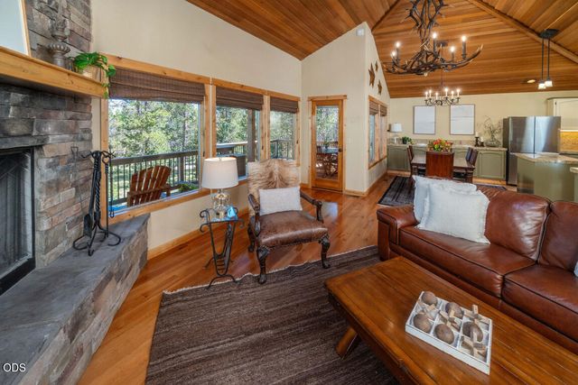 17396 Red Cedar Lane 10, Sunriver, OR 97707