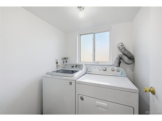 994 S Victor St, Aurora, CO 80012