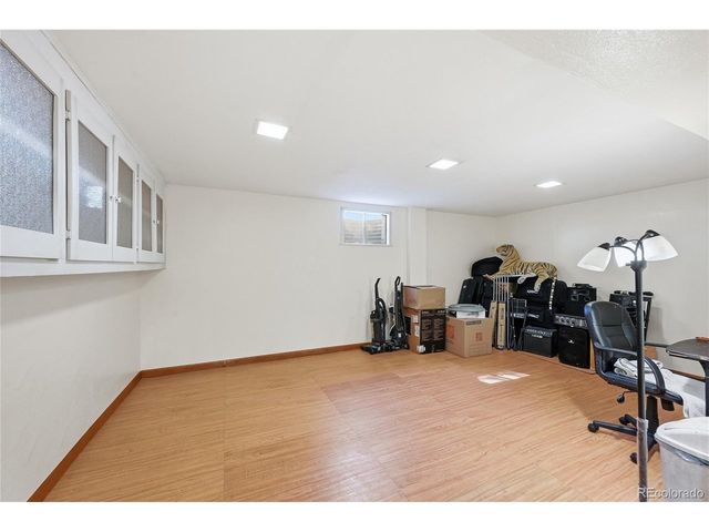 994 S Victor St, Aurora, CO 80012