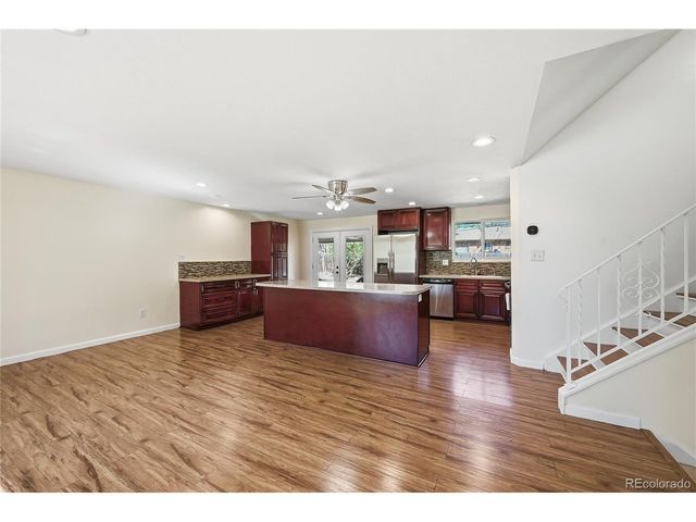 994 S Victor St, Aurora, CO 80012