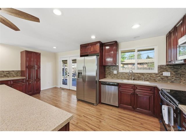 994 S Victor St, Aurora, CO 80012