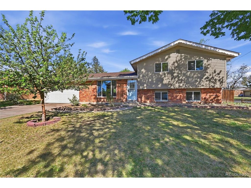 994 S Victor St, Aurora, CO 80012