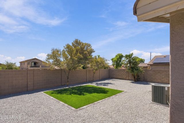 25073 W DOVE Trail, Buckeye, AZ 85326