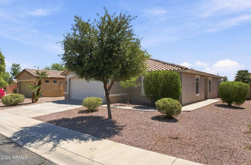 25073 W DOVE Trail, Buckeye, AZ 85326 — photo 2