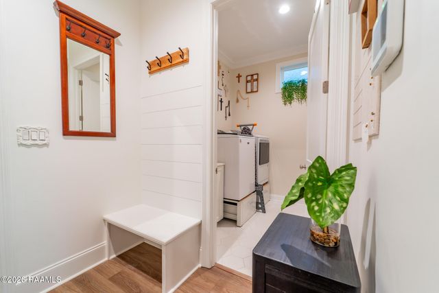 406 Last Quarter Drive, Youngsville, LA 70592