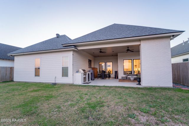 406 Last Quarter Drive, Youngsville, LA 70592