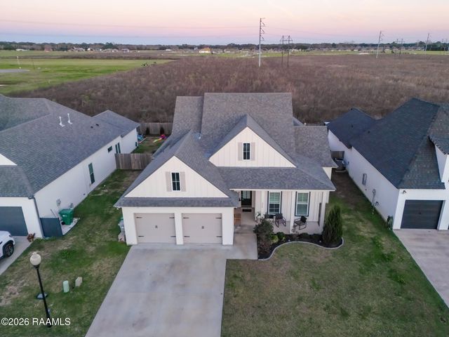 406 Last Quarter Drive, Youngsville, LA 70592