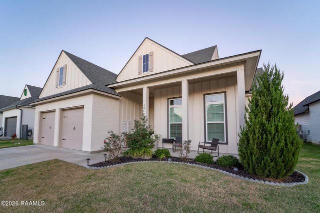 406 Last Quarter Drive, Youngsville, LA 70592