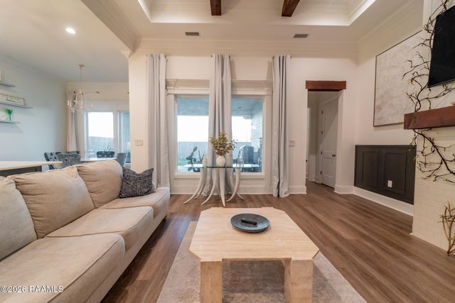 406 Last Quarter Drive, Youngsville, LA 70592