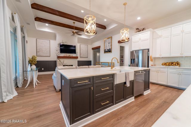 406 Last Quarter Drive, Youngsville, LA 70592