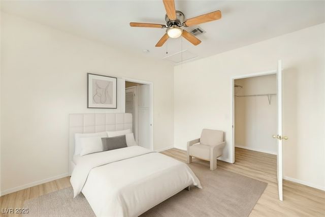 1900 North Torrey Pines Drive 221, Las Vegas, NV 89108