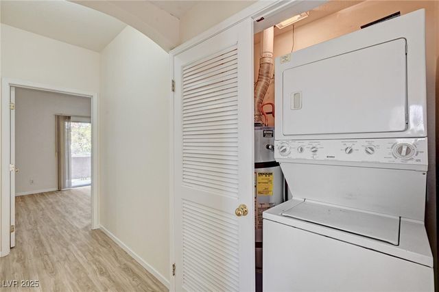 1900 North Torrey Pines Drive 221, Las Vegas, NV 89108