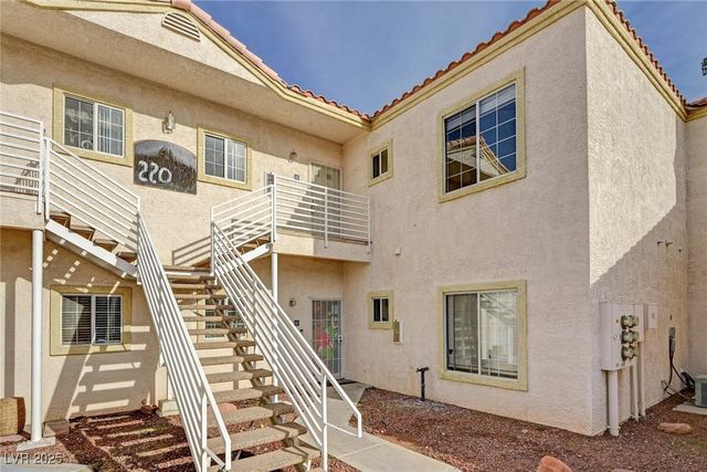 1900 North Torrey Pines Drive 221, Las Vegas, NV 89108