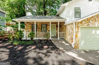 627 Ridge Avenue, Stone Mountain, GA 30083