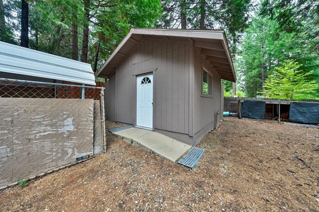 6269 El Camino Dr, Pollock Pines, CA 95726