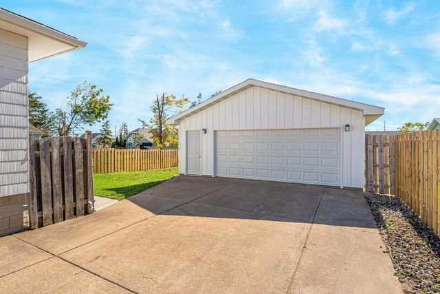 635 5TH STREET, Menasha, WI 54952
