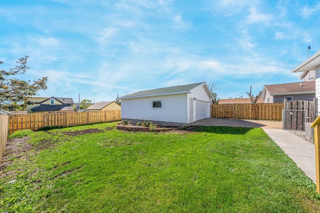 635 5TH STREET, Menasha, WI 54952