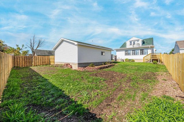 635 5TH STREET, Menasha, WI 54952