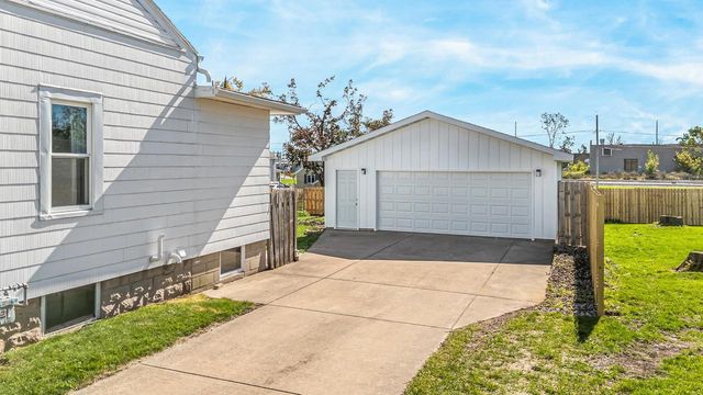 635 5TH STREET, Menasha, WI 54952