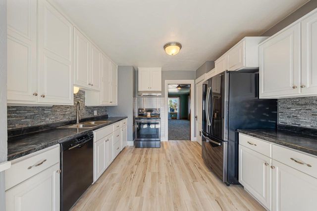 635 5TH STREET, Menasha, WI 54952
