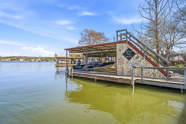 4037 Lands End Court, Granbury, TX 76048