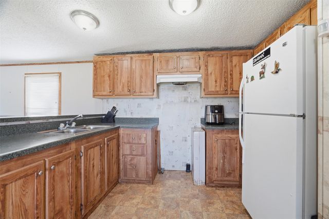 4037 Lands End Court, Granbury, TX 76048