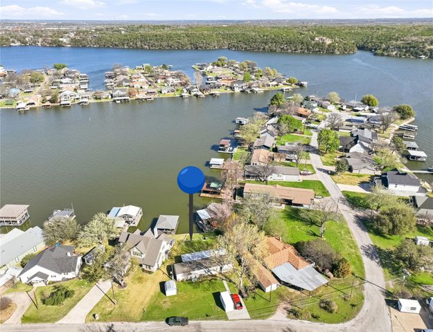 4037 Lands End Court, Granbury, TX 76048