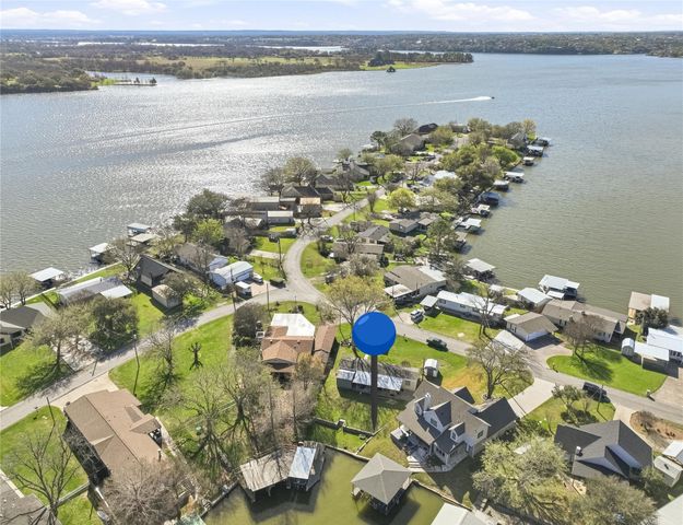 4037 Lands End Court, Granbury, TX 76048