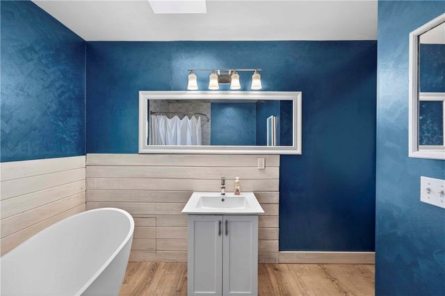 950 Winding River Road, Vero Beach, FL 32963