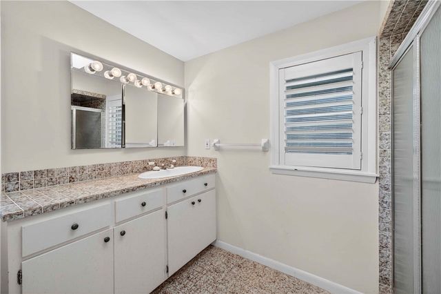 950 Winding River Road, Vero Beach, FL 32963