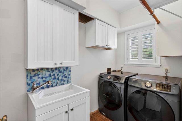 950 Winding River Road, Vero Beach, FL 32963