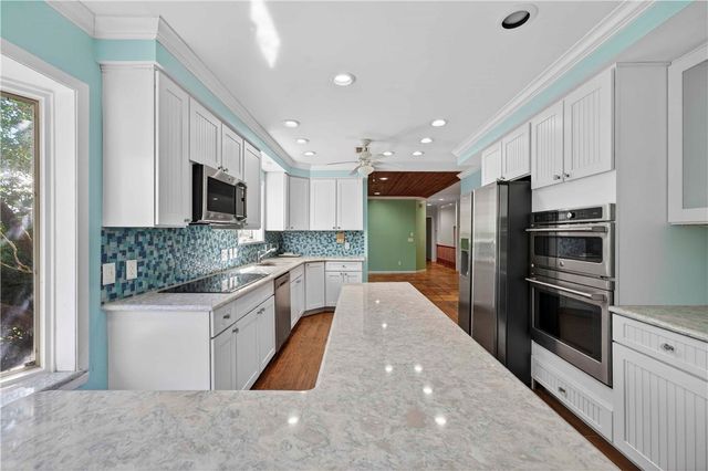 950 Winding River Road, Vero Beach, FL 32963