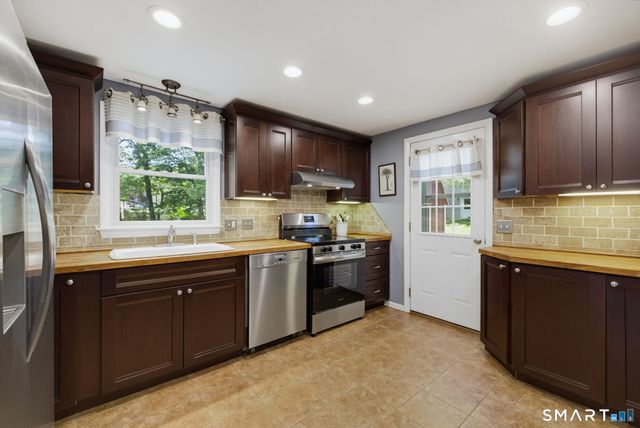 48 David Drive, Colchester, CT 06415