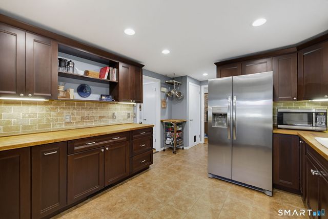 48 David Drive, Colchester, CT 06415