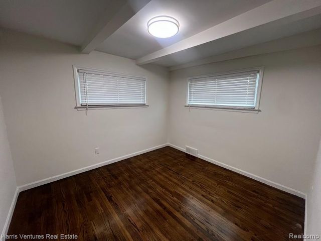 18536 Holland Avenue, Eastpointe, MI 48021
