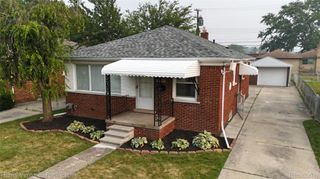 18536 Holland Avenue, Eastpointe, MI 48021