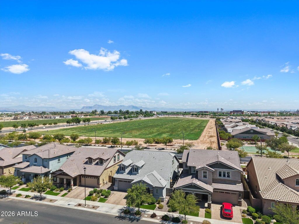 2485 S QUAINTANCE Street, Gilbert, AZ 85295 — photo 4