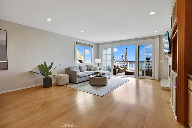 708 Cliff Drive, Laguna Beach, CA 92651