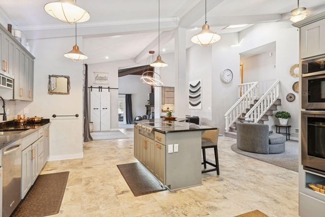 217 Cedar Drive W, Hudson, WI 54016