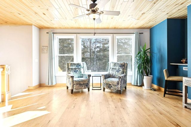 217 Cedar Drive W, Hudson, WI 54016