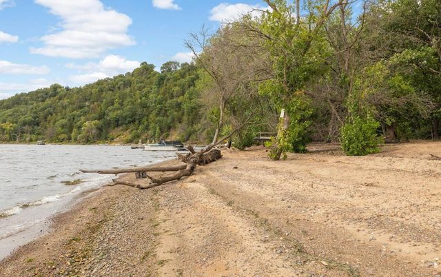 217 Cedar Drive W, Hudson, WI 54016