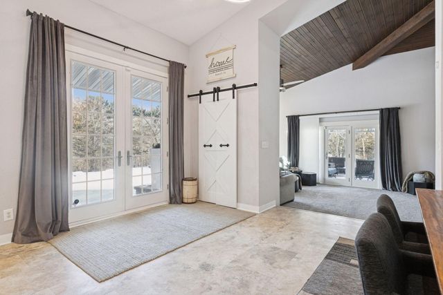 217 Cedar Drive W, Hudson, WI 54016