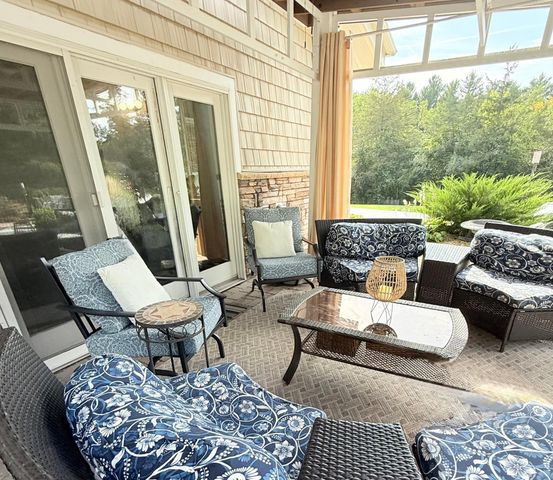 217 Cedar Drive W, Hudson, WI 54016