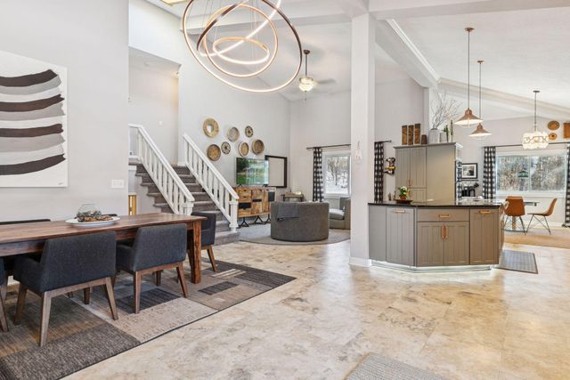 217 Cedar Drive W, Hudson, WI 54016